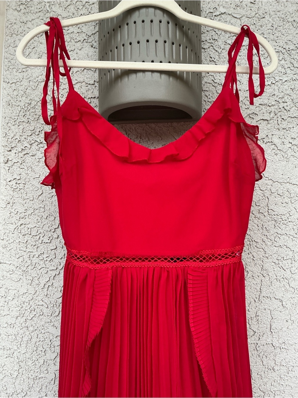 NWT Lulu’s Never a Dull Moment Bright Red Tie-Strap Pleated Midi Dress XS & M - Picture 6 of 11